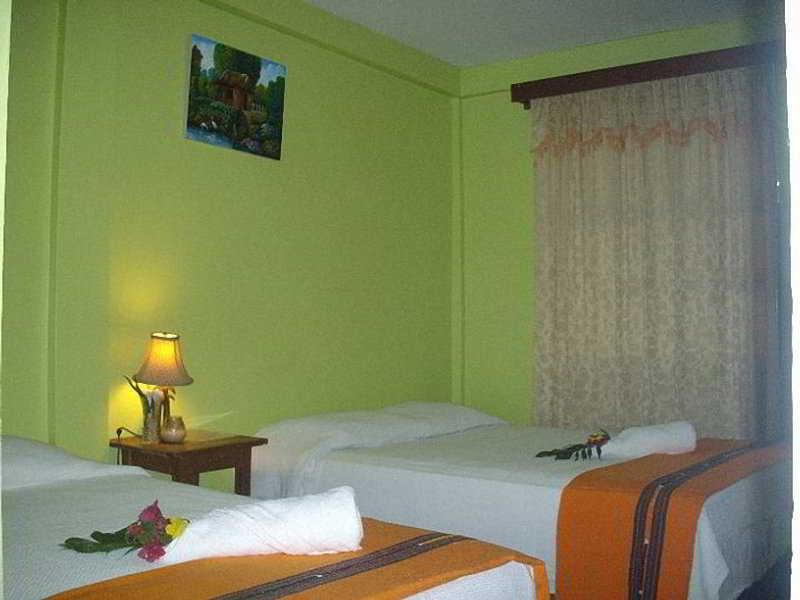 The Bakadeer Inn Belize City Exterior photo